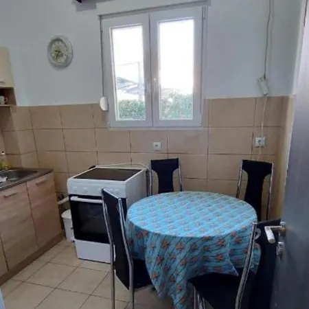 Dionis J Apartamento *