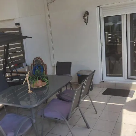 Dionis J Apartament
